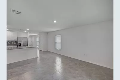 5586 Logan Cave Avenue, Wimauma, FL 33598 - Photo 15