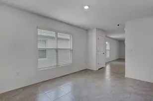 5586 Logan Cave Ave, Wimauma, FL 33598 - Photo 5