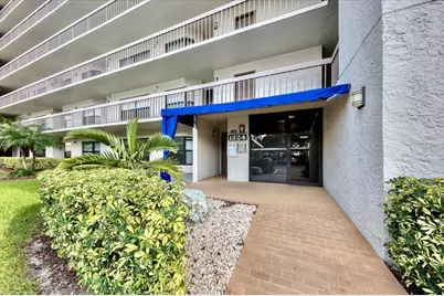 1324 Pasadena Avenue S #204, South Pasadena, FL 33707 - Photo 3