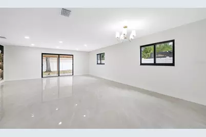 4707 W Paul Avenue, Tampa, FL 33611 - Photo 11