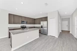 6321 Tillandsia Pl, Tampa, FL 33610 - Photo 7