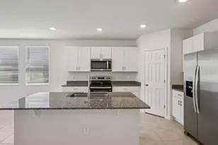 3932 Giorgio Dr, Winter Haven, FL 33884 - Photo 3