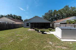 11113 Bloomington Dr, Tampa, FL 33635 - Photo 25