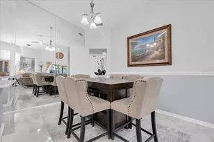 11113 Bloomington Dr, Tampa, FL 33635 - Photo 5