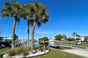 6826 Mt Orange Dr NE, Saint Petersburg, FL 33702 - Photo 45
