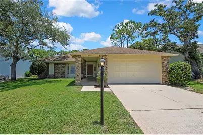 7103 Crown Oaks Drive, Spring Hill, FL 34606 - Photo 3