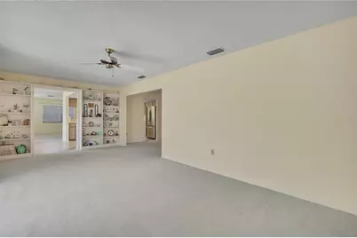 7103 Crown Oaks Drive, Spring Hill, FL 34606 - Photo 11