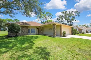 7103 Crown Oaks Dr, Spring Hill, FL 34606 - Photo 1