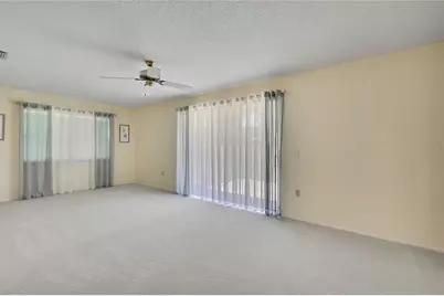 7103 Crown Oaks Drive, Spring Hill, FL 34606 - Photo 9