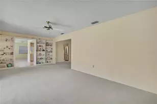 7103 Crown Oaks Dr, Spring Hill, FL 34606 - Photo 13