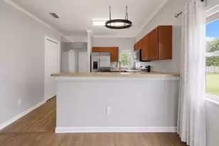7853 Bristol Park Dr, Apollo Beach, FL 33572 - Photo 5