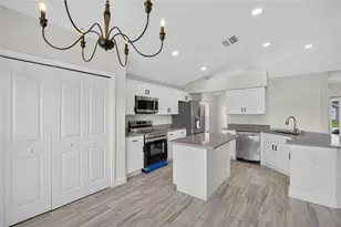 1434 Hatcher Loop Dr, Brandon, FL 33511 - Photo 5