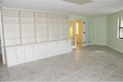 5828 Oakhurst Drive, Seminole, FL 33772 - Photo 3