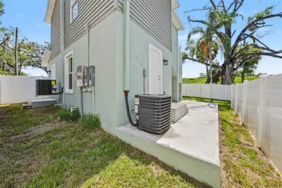 701 E Hollywood Street, Tampa, FL 33604 - Photo 29
