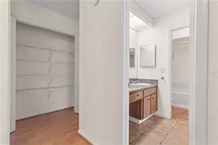 15304 Morning Dr, Lutz, FL 33559 - Photo 23