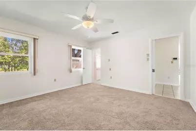 725 61st Street N, Saint Petersburg, FL 33710 - Photo 15