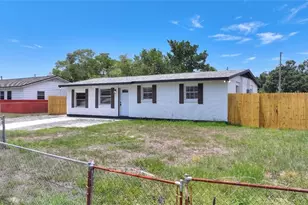 8204 Allamanda Ave, Tampa, FL 33619 - Photo 3