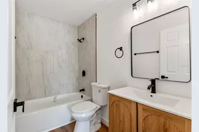 8204 Allamanda Avenue, Tampa, FL 33619 - Photo 19