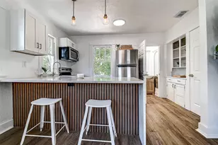 212 48th St N, Saint Petersburg, FL 33713 - Photo 13