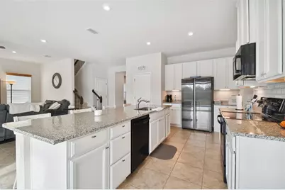 8308 Greenway Avenue, Wesley Chapel, FL 33544 - Photo 7
