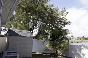 433 York Dale Dr, Ruskin, FL 33570 - Photo 49