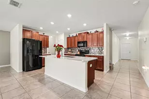 10022 Carloway Hills Dr, Wimauma, FL 33598 - Photo 3