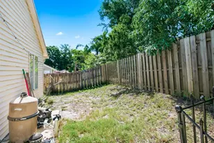 970 Valley View Cir, Palm Harbor, FL 34684 - Photo 39