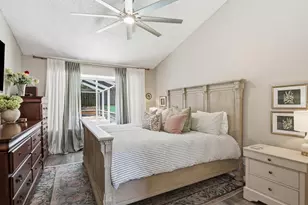 970 Valley View Cir, Palm Harbor, FL 34684 - Photo 21