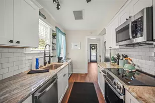 634 6th St N, Saint Petersburg, FL 33701 - Photo 5