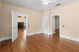 907 N Clark St, Plant City, FL 33563 - Photo 9