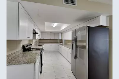 8900 Phyliss Avenue, Sarasota, FL 34231 - Photo 3