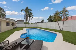 4724 Soapstone Dr, Tampa, FL 33615 - Photo 21