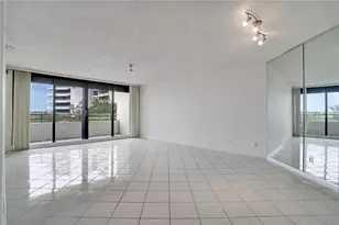 5940 Pelican Bay Plaza S, Saint Petersburg, FL 33707 - Photo 3