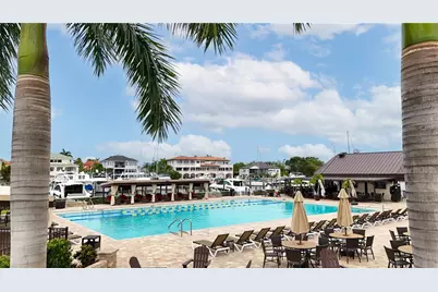 5940 Pelican Bay Plaza S #504, Saint Petersburg, FL 33707 - Photo 31