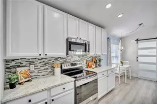 809 Addison Dr NE, Saint Petersburg, FL 33716 - Photo 15