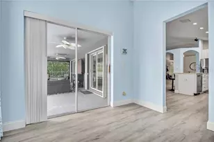 809 Addison Dr NE, Saint Petersburg, FL 33716 - Photo 21