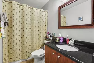 5176 Salmon Dr SE, Saint Petersburg, FL 33705 - Photo 9