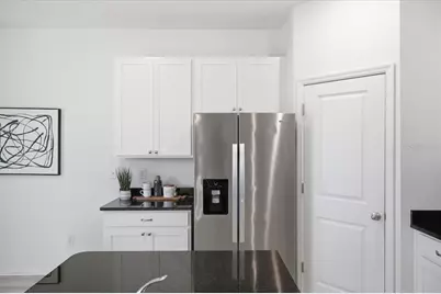 5718 Los Robles Court, Palmetto, FL 34221 - Photo 9