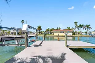 562 Johns Pass Ave, Madeira Beach, FL 33708 - Photo 21