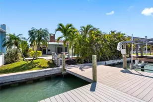 562 Johns Pass Ave, Madeira Beach, FL 33708 - Photo 25