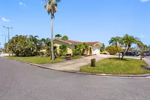 562 Johns Pass Ave, Madeira Beach, FL 33708 - Photo 3