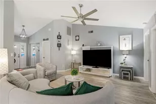 11722 Currie Ln, Largo, FL 33774 - Photo 17