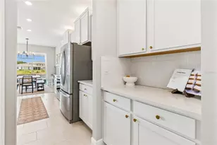 2510 Warren Acres Blvd, Wesley Chapel, FL 33543 - Photo 9