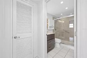 1847 Shore Dr S, Saint Petersburg, FL 33707 - Photo 21
