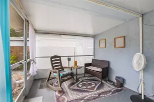 8709 Busch Oaks St, Tampa, FL 33617 - Photo 11