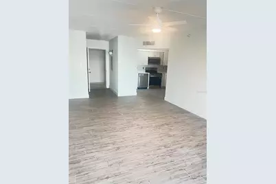 10365 Paradise Boulevard #27, Saint Petersburg, FL 33706 - Photo 13