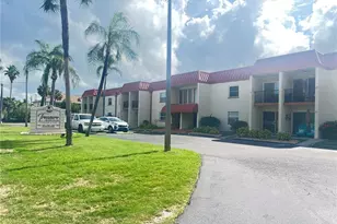10365 Paradise Blvd, Saint Petersburg, FL 33706 - Photo 17