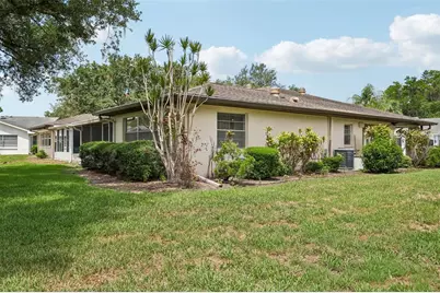 2017 Hampstead Circle, Sun City Center, FL 33573 - Photo 35