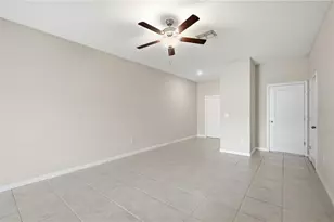 4429 Globe Thistle Dr, Tampa, FL 33619 - Photo 3