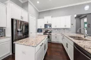 15424 Starling Crossing Dr, Lithia, FL 33547 - Photo 13